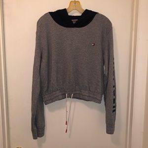 Tommy Hilfiger cropped hoodie